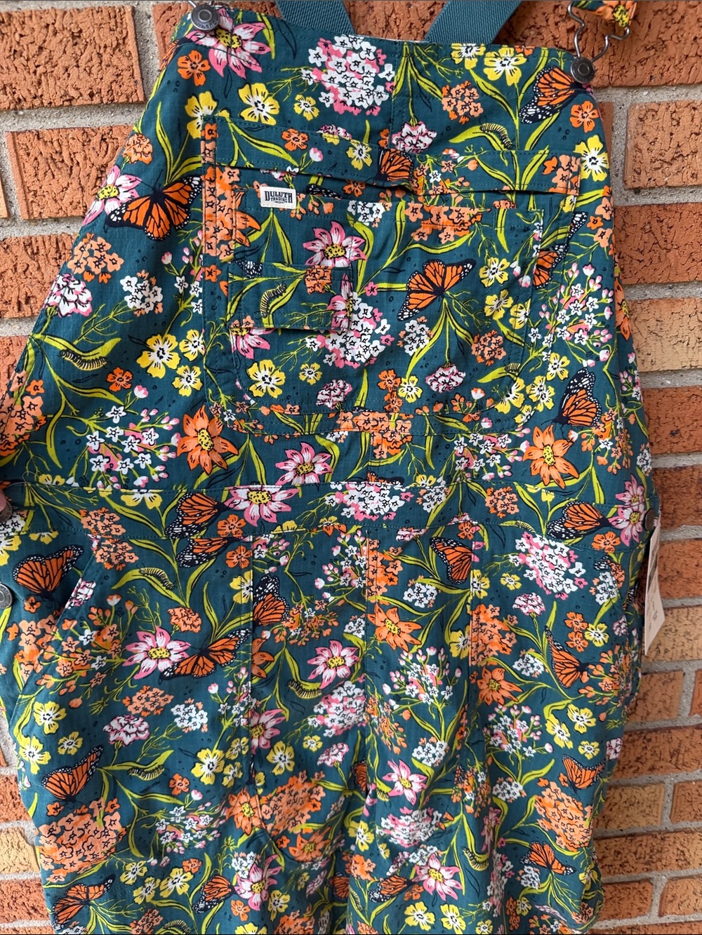 Duluth NWT Heirloom Gardening 7" Shorts Overalls Monarch Butterfly XL - Picture 5 of 8